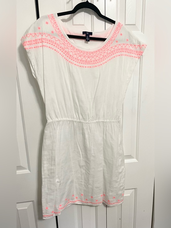 GAP Dresses & Skirts - GAP White Dress with Neon Pink Embroidery
